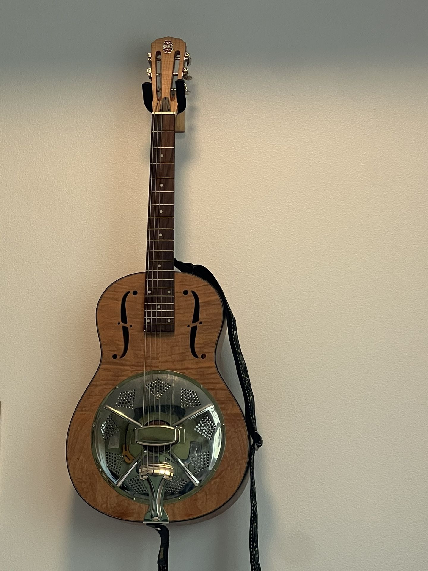 Regal Resonator Guitar Maple Wood