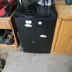 Mini fridge And It Still Works Good 