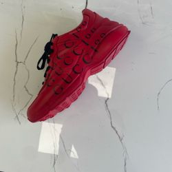 Gucci Shoes size 8 