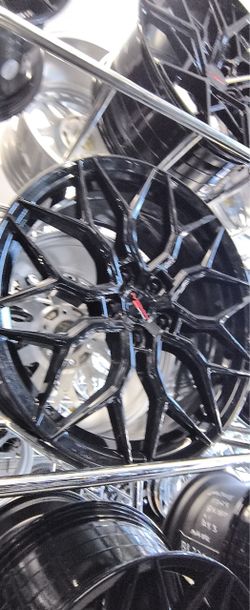 19s hit different. 🛞🔥 ​⚡ Size: 19" 💥 Bolt Pattern: 5x114.3 🚗 Fits: Honda, Toyota, Nissan, Infiniti, Mustang, Lexus & more! ​📍 Phoenix Tires & Whe