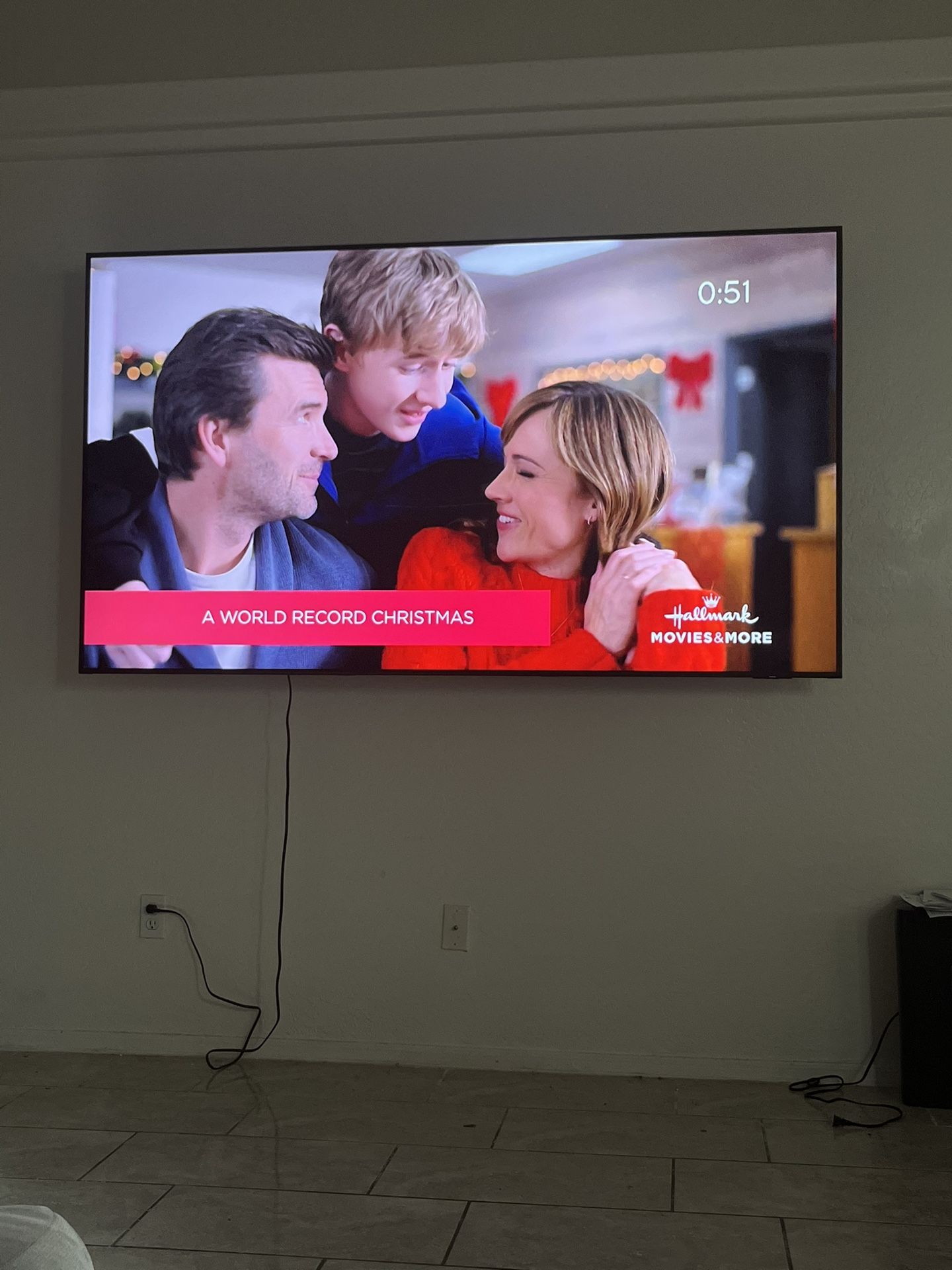 85inch Samsung Plus Smart TV