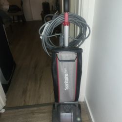 DURALITE Upright Vacuum SC9050