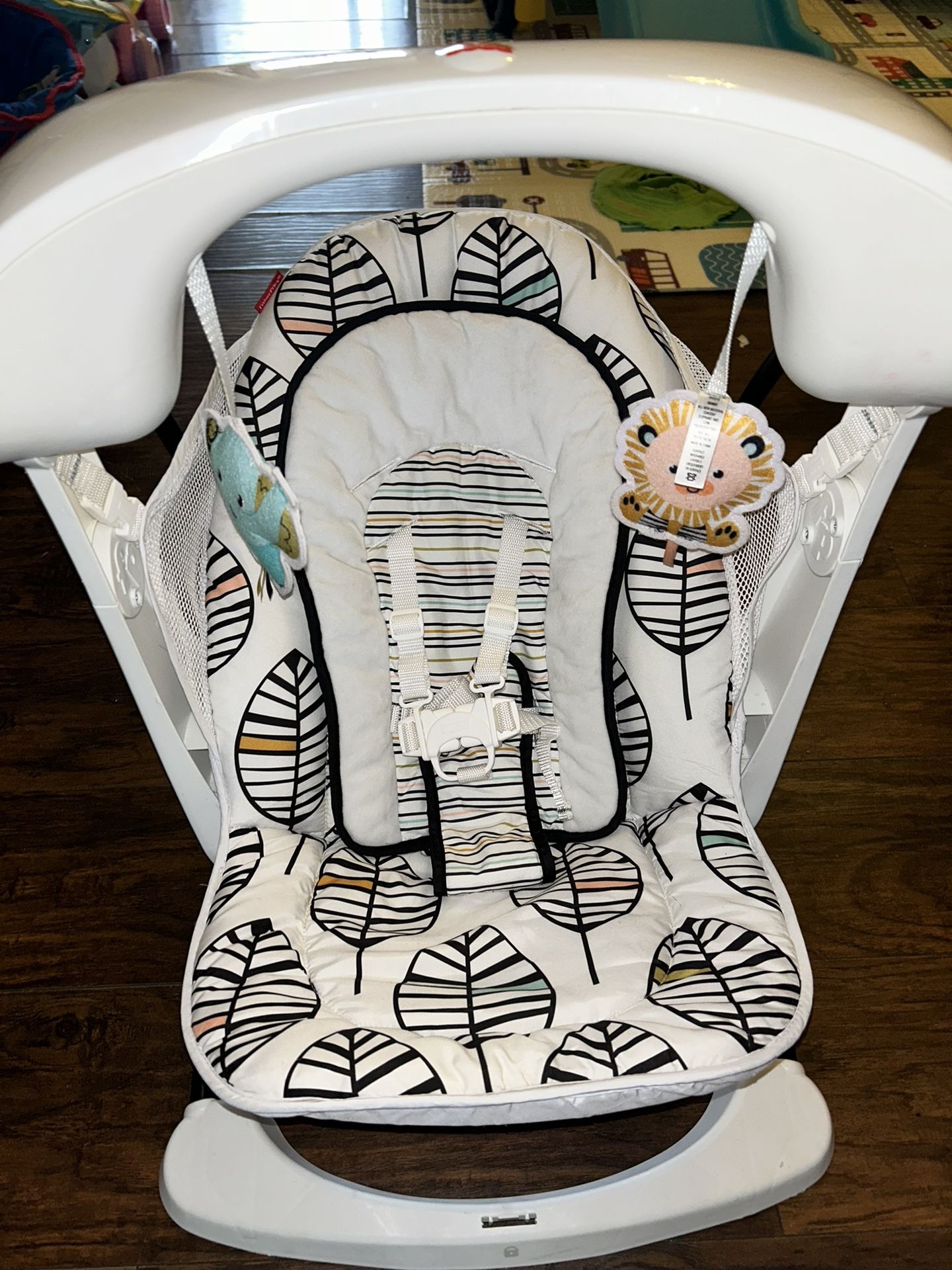 Fisher-Price Deluxe Take Along Swing And Seat