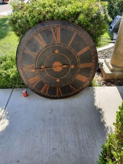 deco shield clock