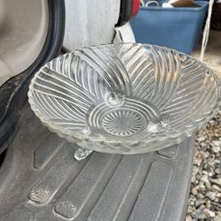 Glass Dish On Legs 