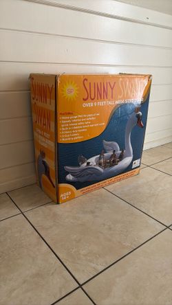 Giant Swan Floatie