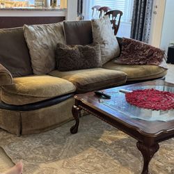 Living Room Sofa With Table