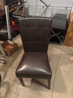 Free chair 🪑
