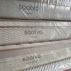 Queen Saatva Loom And Leaf Mattresses