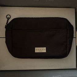 Gucci Pouch 