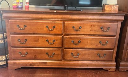 Solid wood furniture - dresser, 2 chest of drawers, nightstand