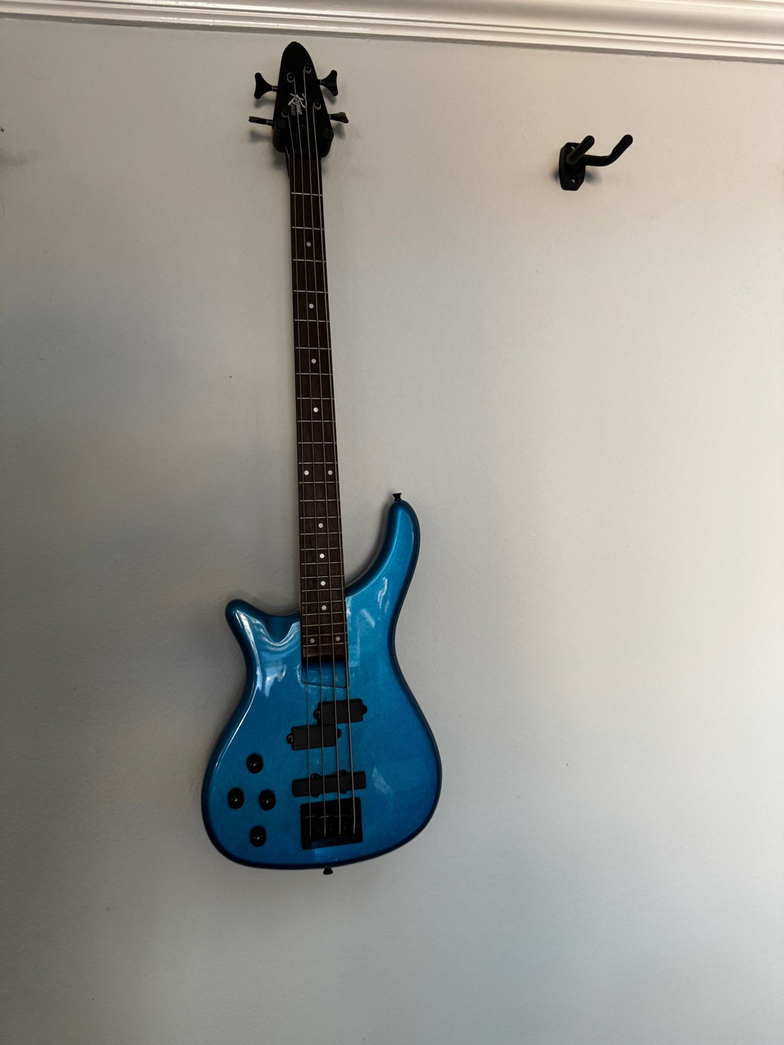 Rogue LX200B Series III Electric Bass Guitar (Left Handed)