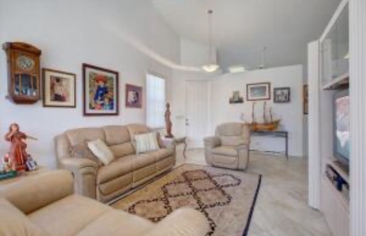 Sofa Set
