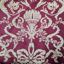 Sheet With Pattern And Pillowcases