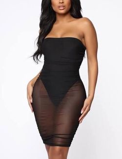 Size small black never worn strapless dress