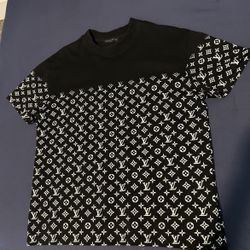 Loui Vuitton Shirt 