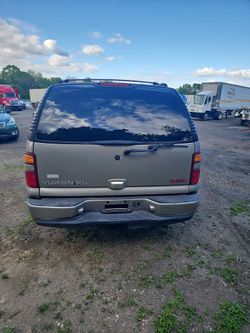 2002 GMC Yukon XL Denali