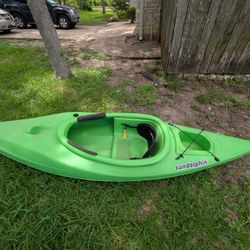 10ft Sundolphin Kayak - Great Condition With Roller Carrier