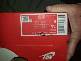 Nike womens 7 1/2