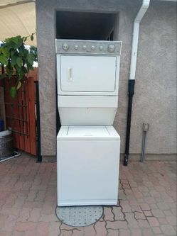Stackable washer gas dryer