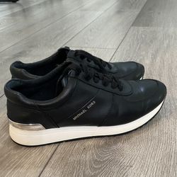 like new black leather Michael Kors Allie trainer shoes 7.5