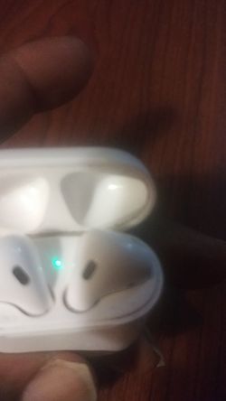 Apple air pods with charging case 2nd gen