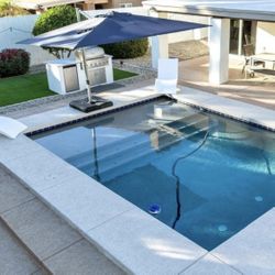 9 X 11 Cantilever Ubrella With Dual Base 