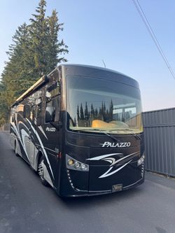 2018 Thor Palazzo 33.2 Diesel Pusher MotorHome Cummins Rv