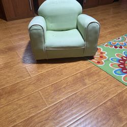 Toddler Chair Green / Little Couch / Lounge Chair