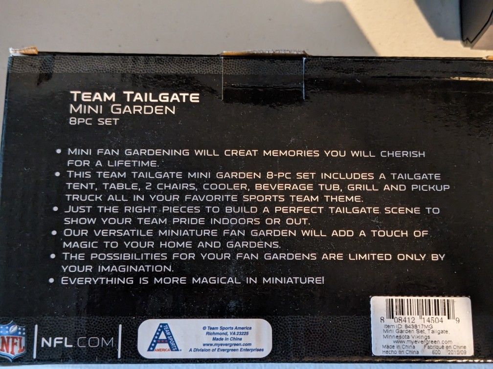 Minnesota Football Tailgate Memorabilia 🏉🏈🏟️😁💜
