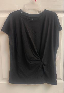 Brand new time and Tru Women’s black twist detail top size M