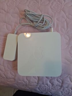 Apple airport 4th