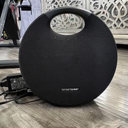 Harman Kardon Portable Bluetooth Speaker 