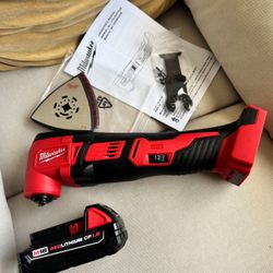 🔥 New Milwaukee Multi-tool + M18 Battery 