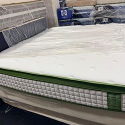 King Pillowtops Matters Set .