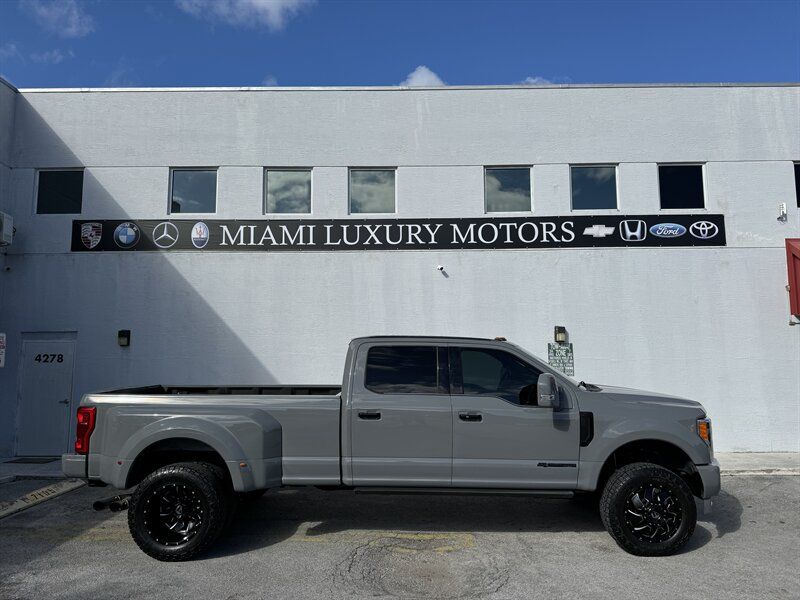 2017 Ford F-350 Super Duty Platinum