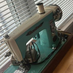 Original Vintage Sewing Machine ‘Brother’