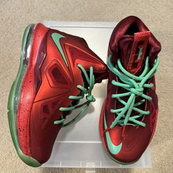 Nike Lebron X 'Christmas' (GS) Size 4Y