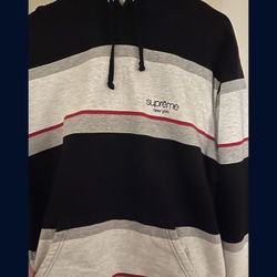 Supreme Hoodie 