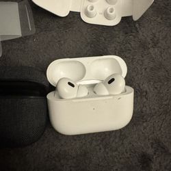 Apple AirPods Pro Gen 2