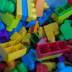 Mega Blocks 100 Pieces 
