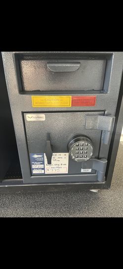 Used Safe Floor Mount
