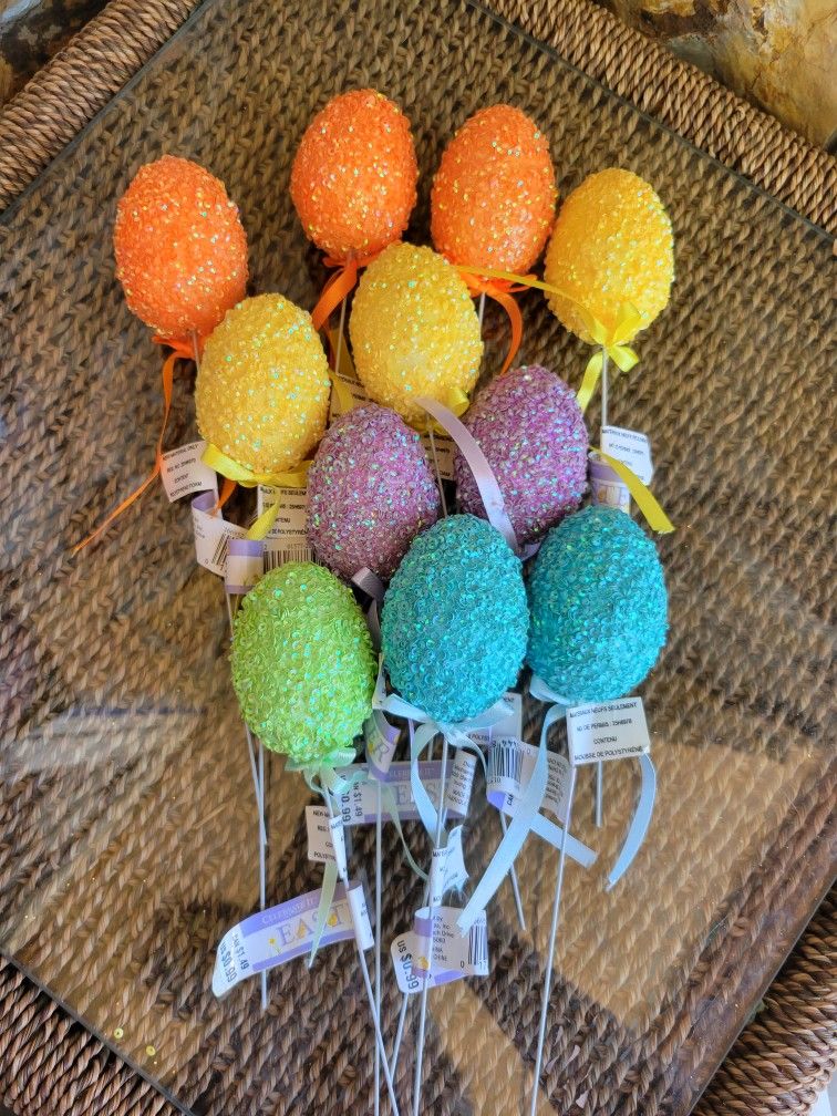 Sparkle Easter Pics - 11 Eggs