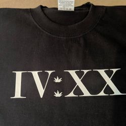 New custom TSHIRT and decals