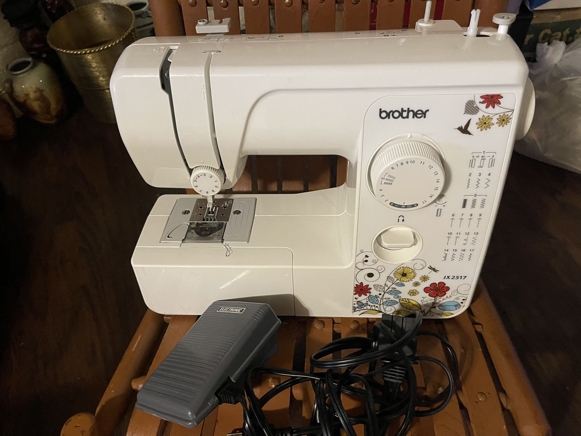 Sewing Machine for Sale in Phoenix, AZ OfferUp