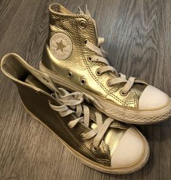 Girls Hightop Converse 