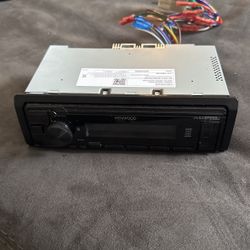 Kenwood Media Player Model KMM-BT232U