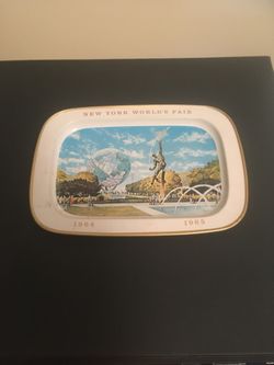 NY World’s Fair tray. Vintage. 1964 -65