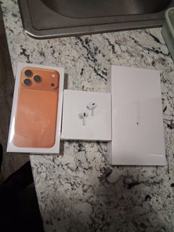 iPhone Apple Watch AirPods