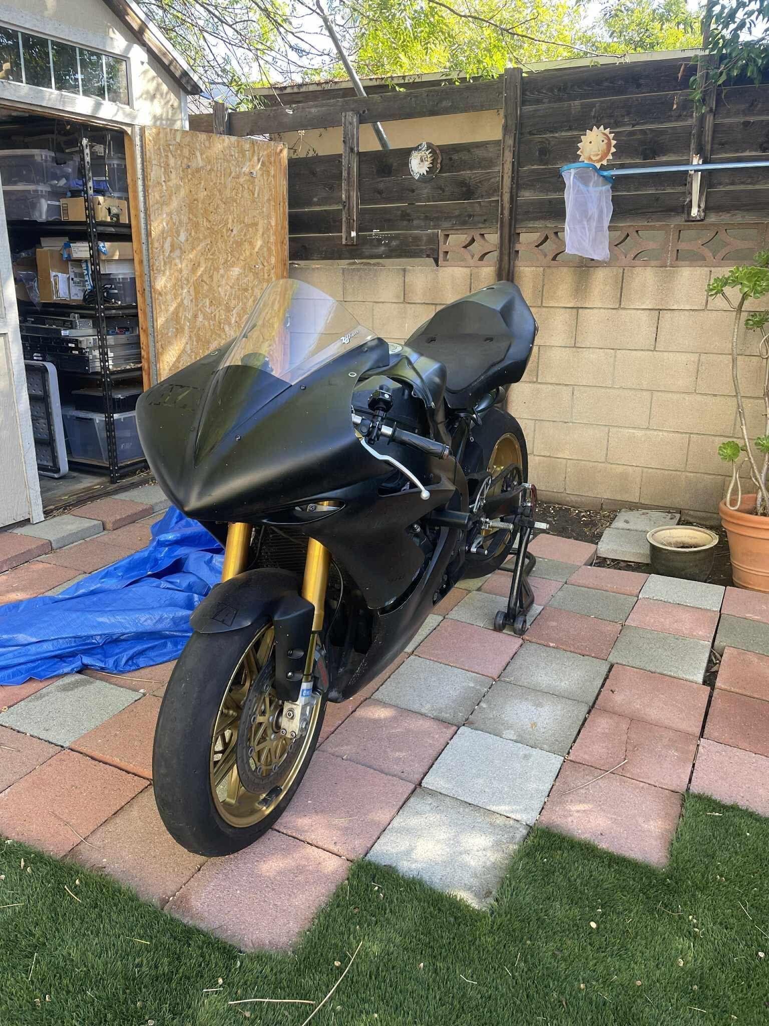 2004 Yamaha R1